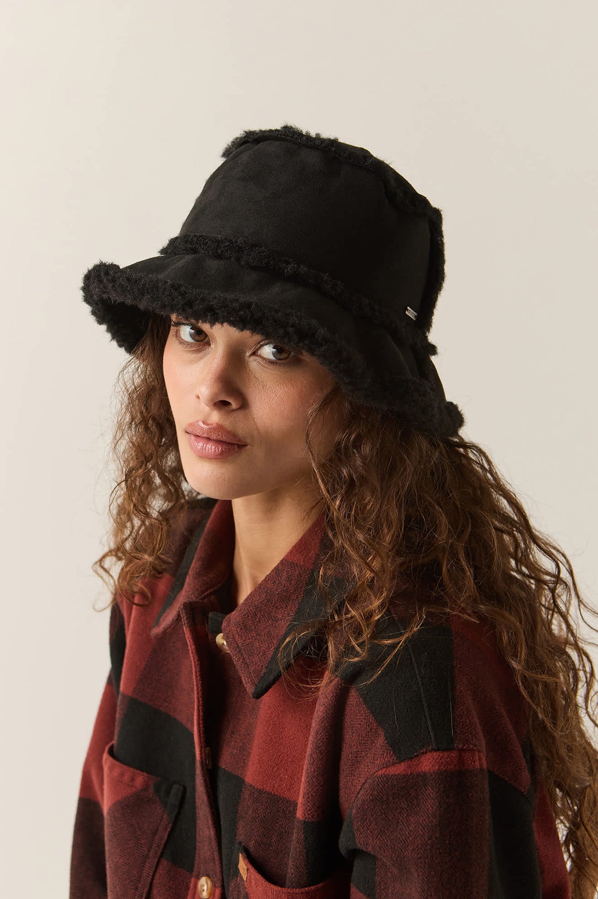 Women's Ellee Cozy Bucket Hat in the color Black Sherpa/Faux Suede - Women's Side View