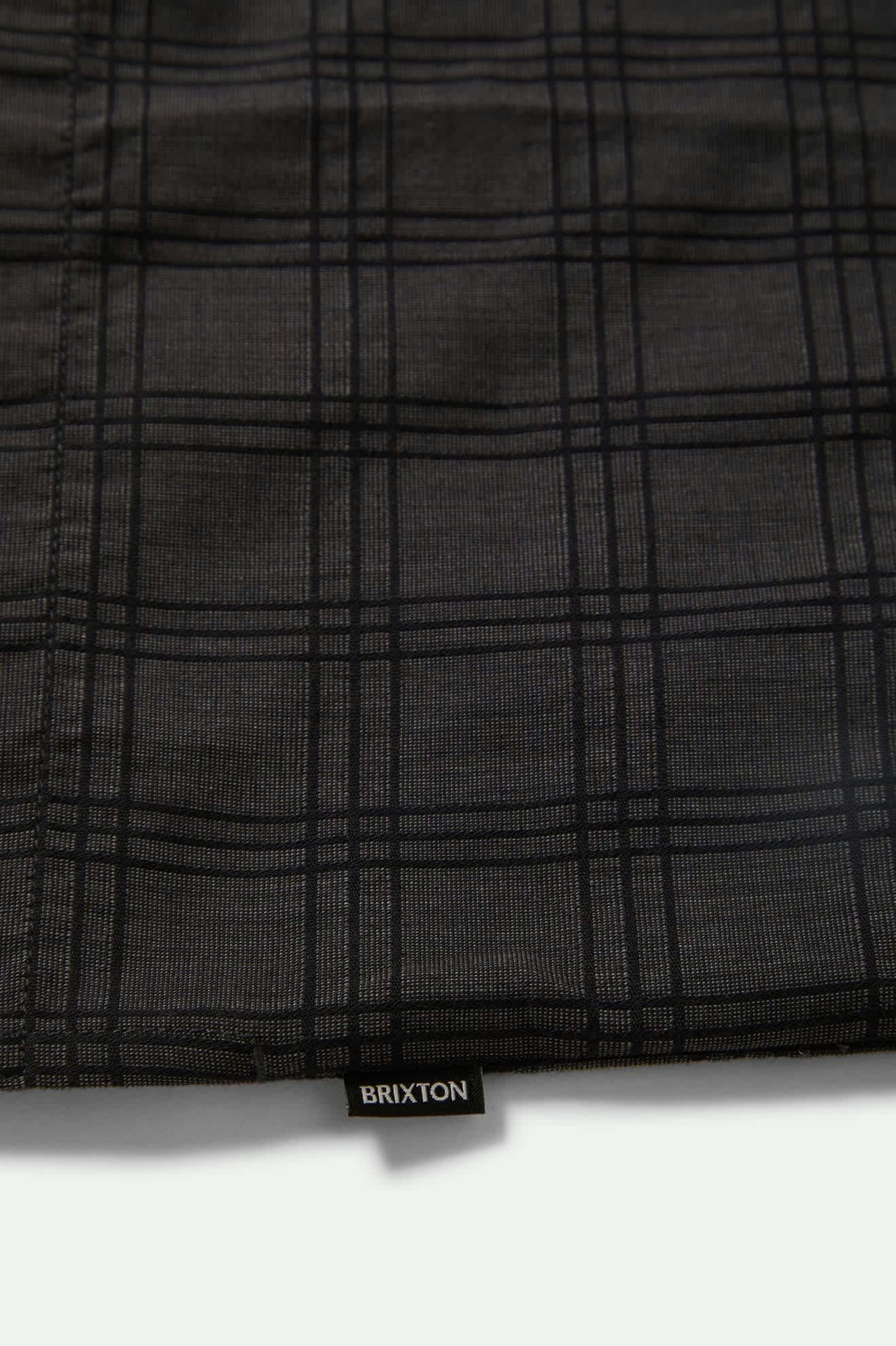 Men's CRU Oxford Plaid Relaxed S/S Shirt in the color Charcoal/Black Plaid - Additional Laydown image