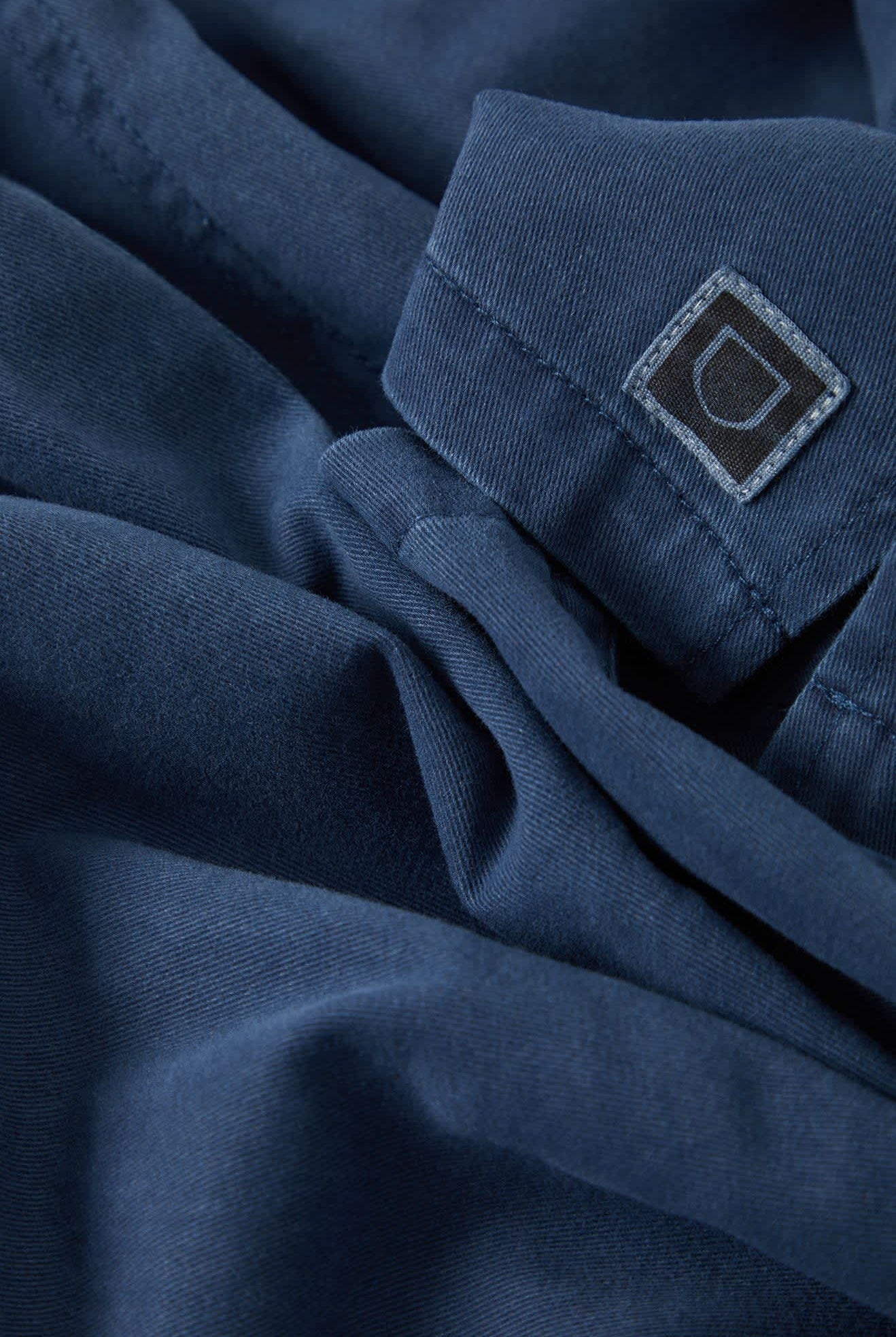 Men's Everyday Vintage Wash Short in the color Washed Navy - Additional Laydown image