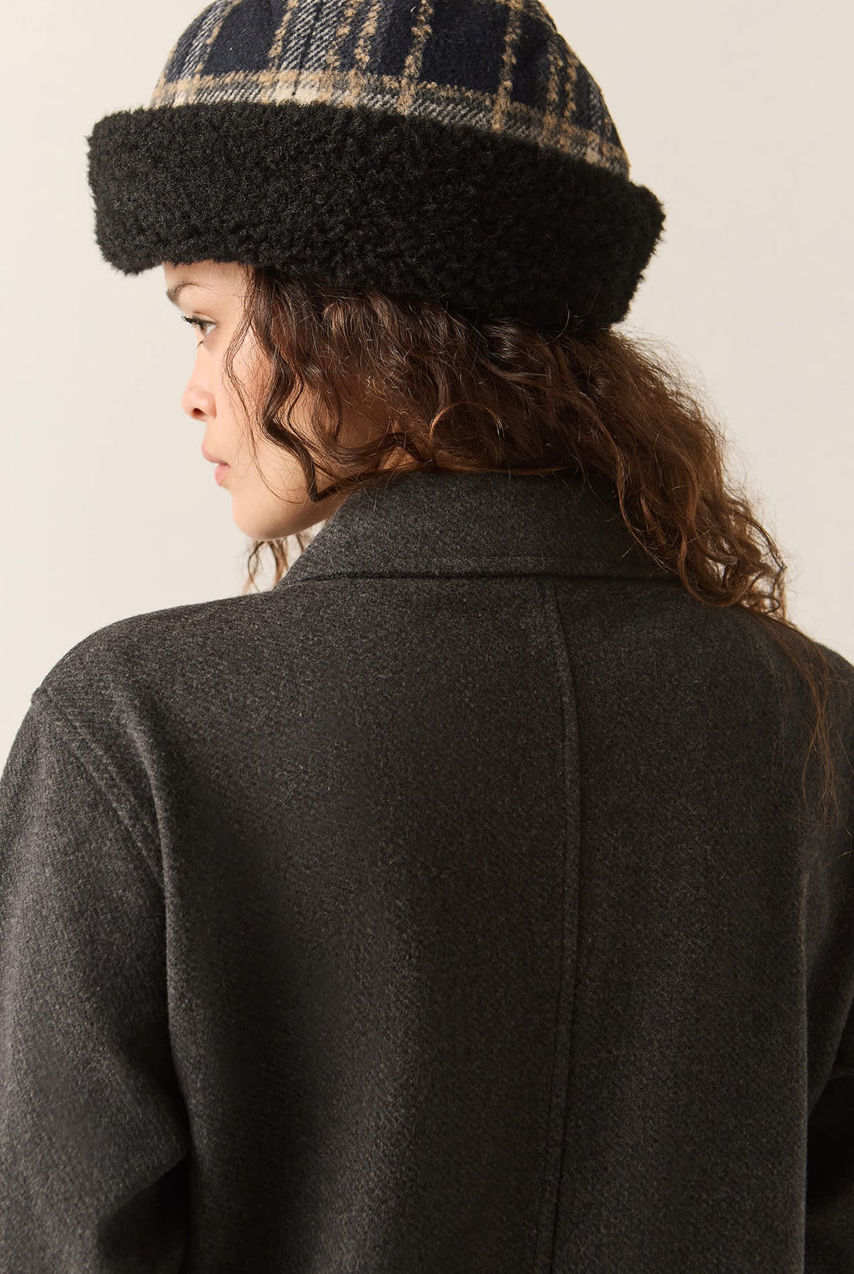 Women's Bagby Jacket in the color Black Heather - Additional Fit image