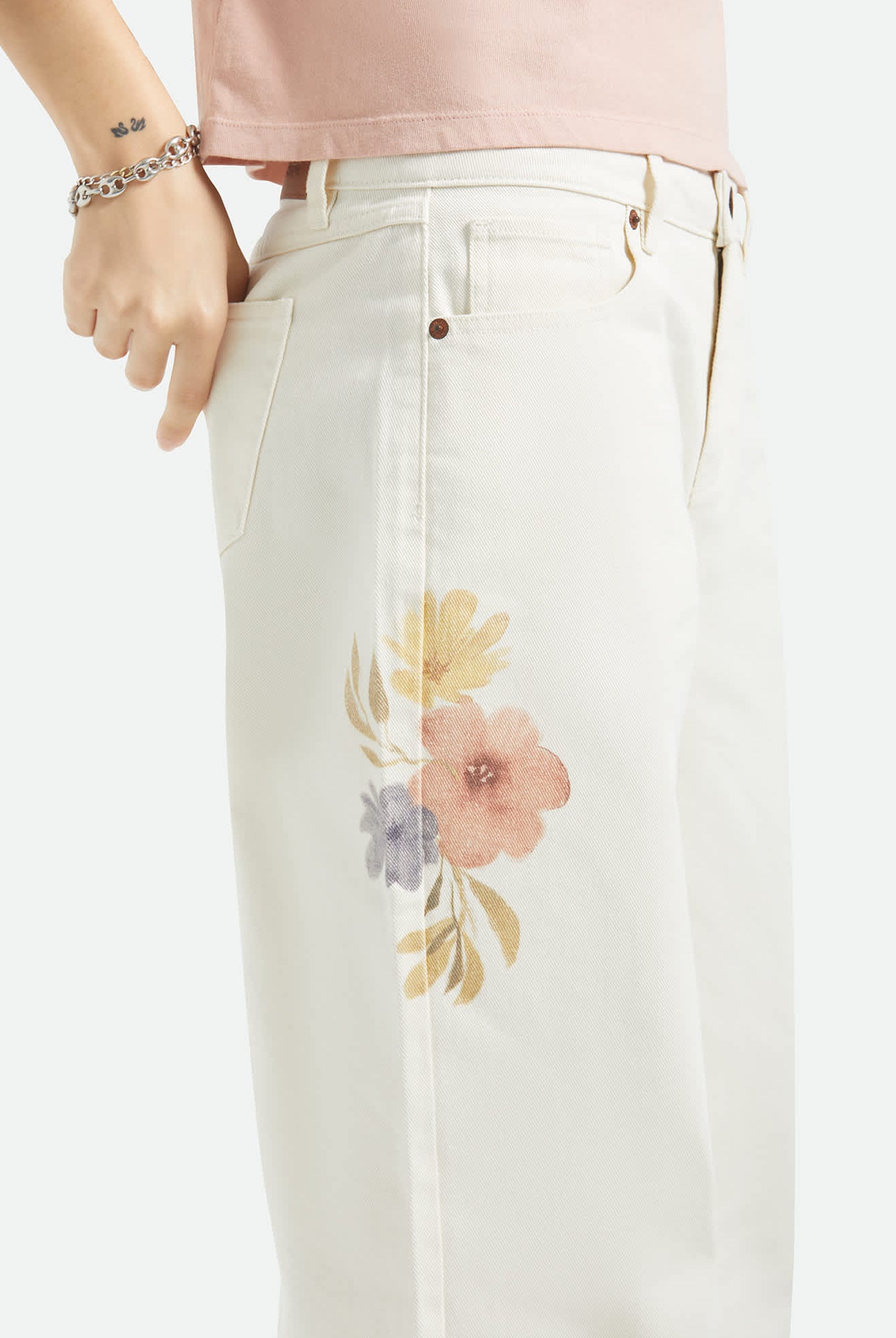 Women's The Chloe 5-Pocket Pant in the color Off White Floral Burst - Additional Fit image