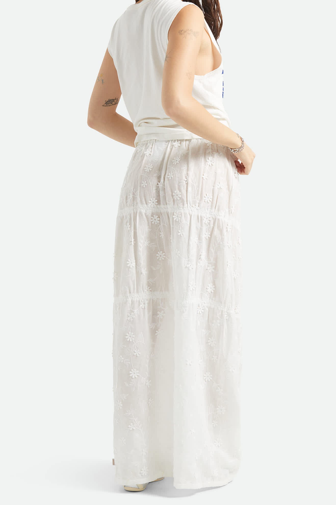 Women's The Abigail Skirt in the color Off White Floral - Additional Fit image