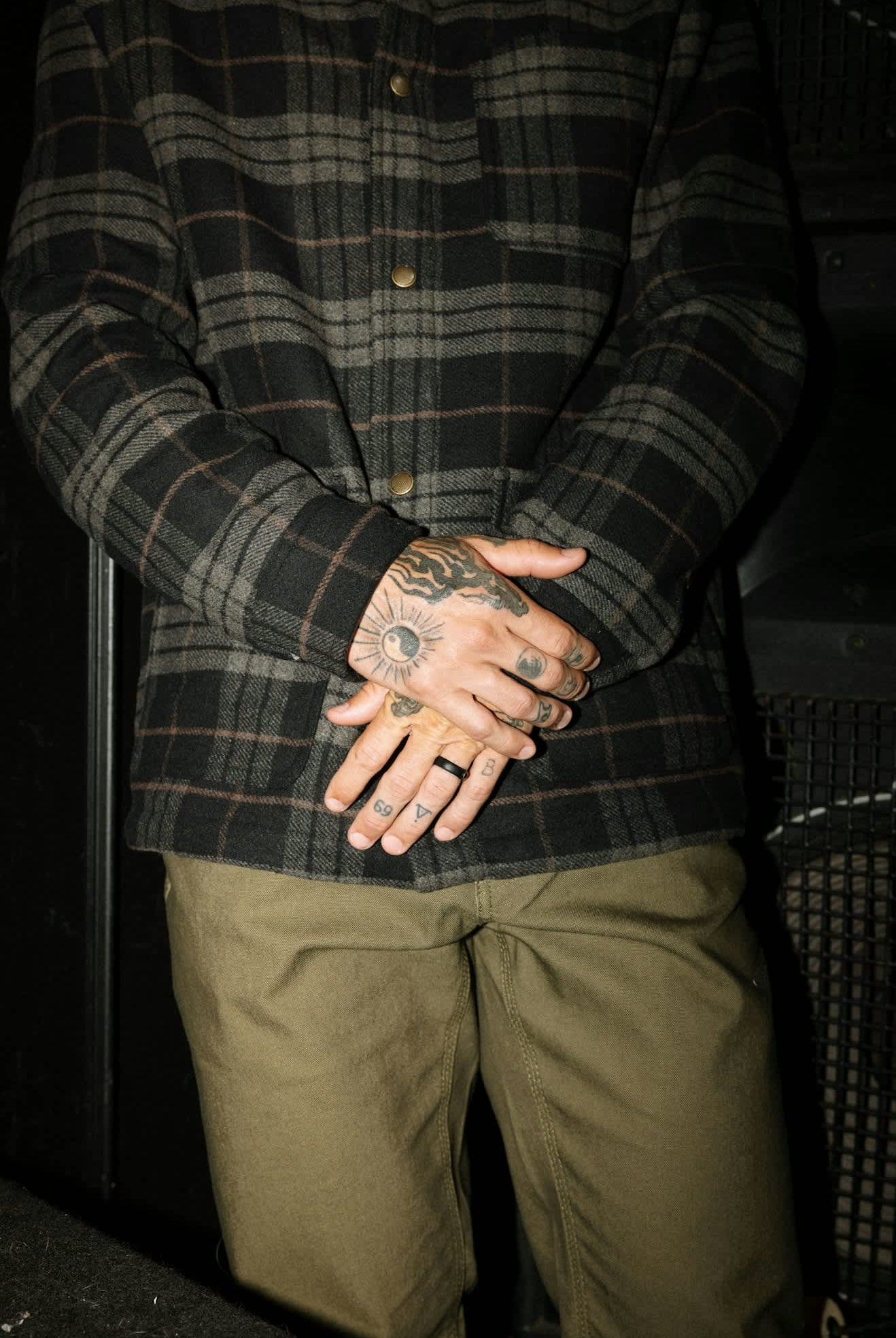 Men's Bowery L/S Flannel in the color Black/Charcoal - Men's Lifestyle image