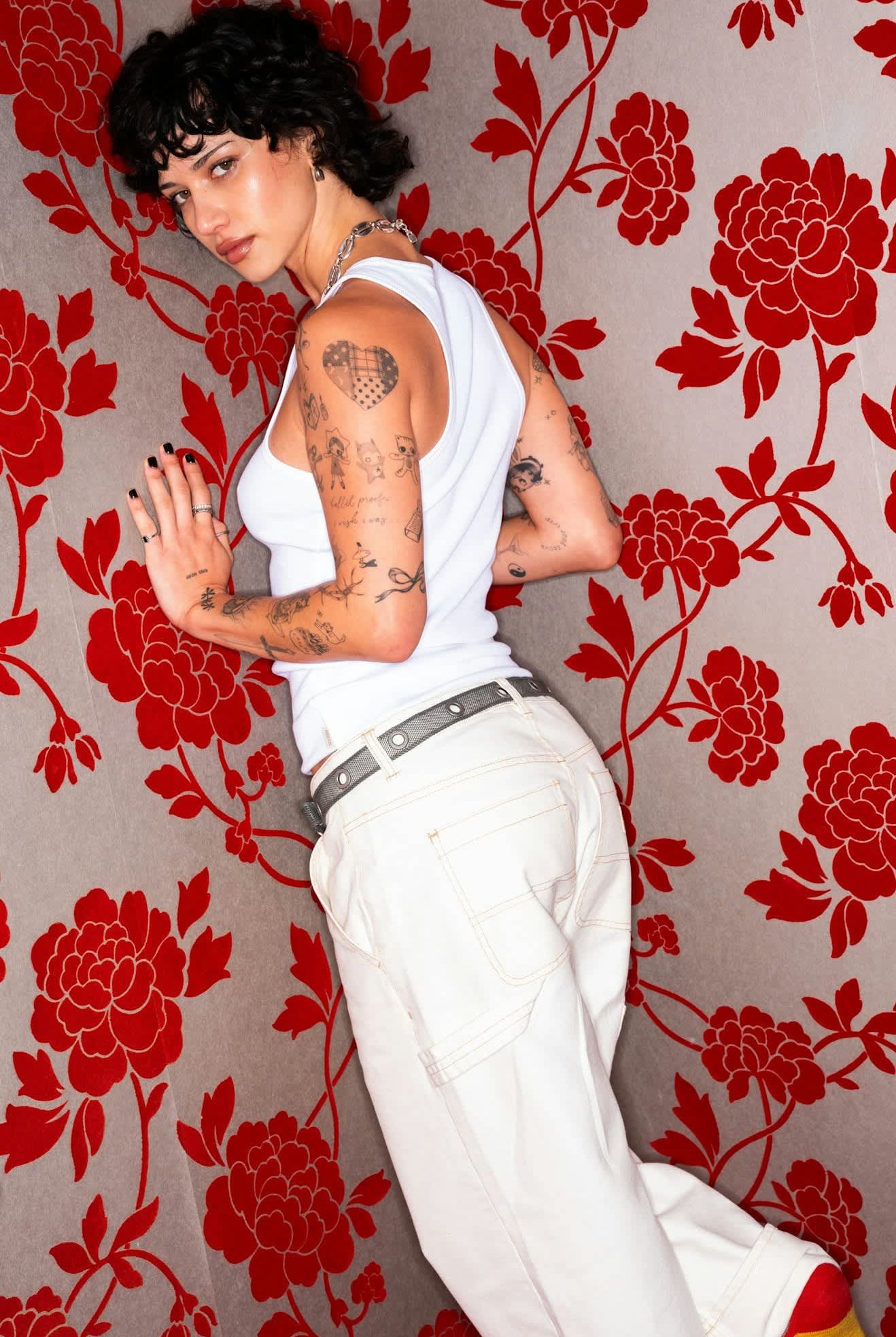 Women's Essex Painter Pant in the color Egret White - Additional Fit View