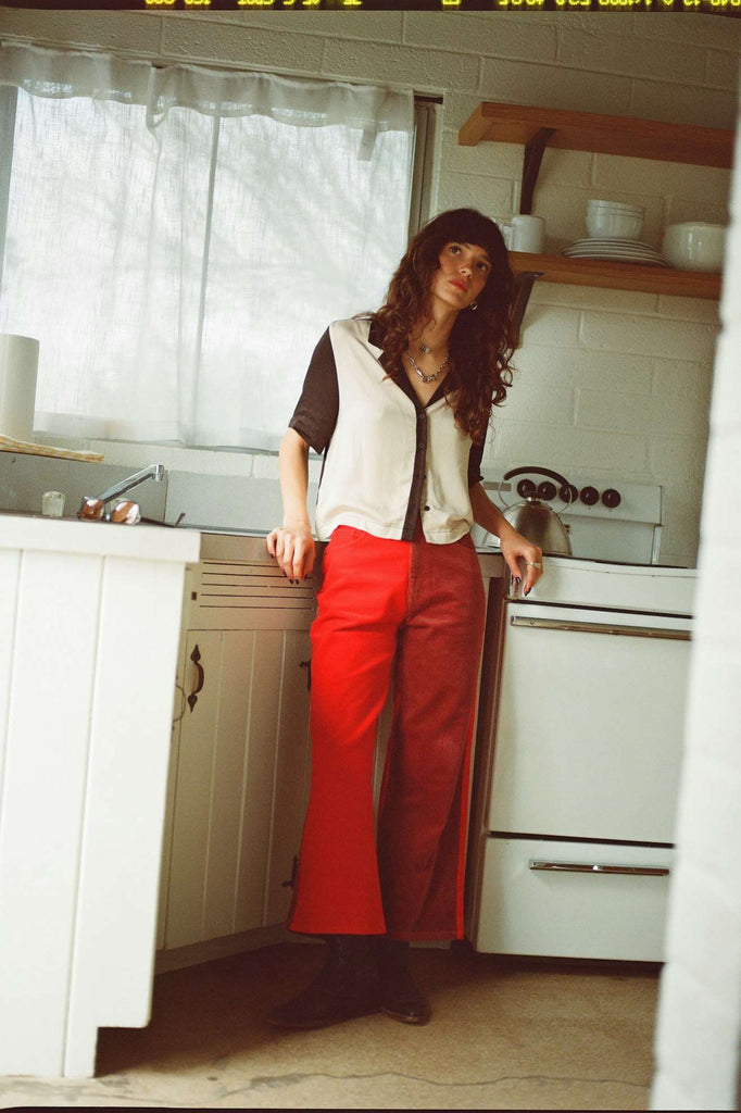 Women's Lifestyle 3 | Margo Cropped 5-Pocket Pant - Cowhide/Mars Red Cord