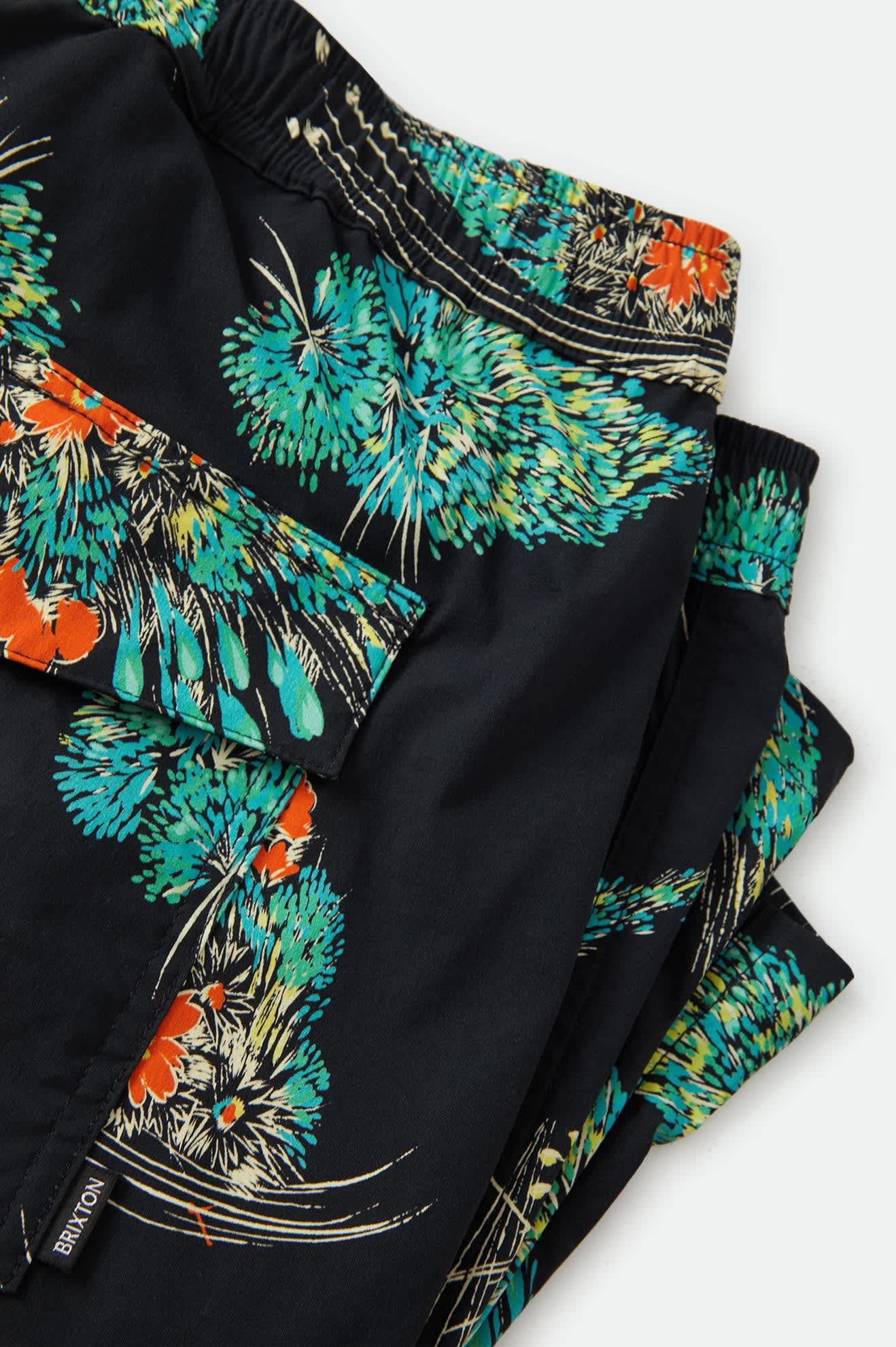 Men's Everyday Stretch Hybrid Short 7" in the color Black Floral - Additional Laydown image
