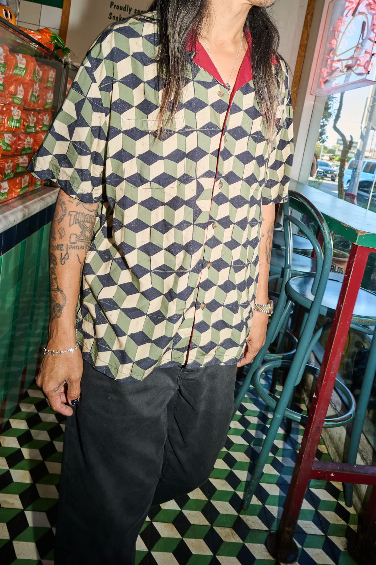 Men's Burger She Wrote Shirt in the color Black/Green Tile - Men's Lifestyle image