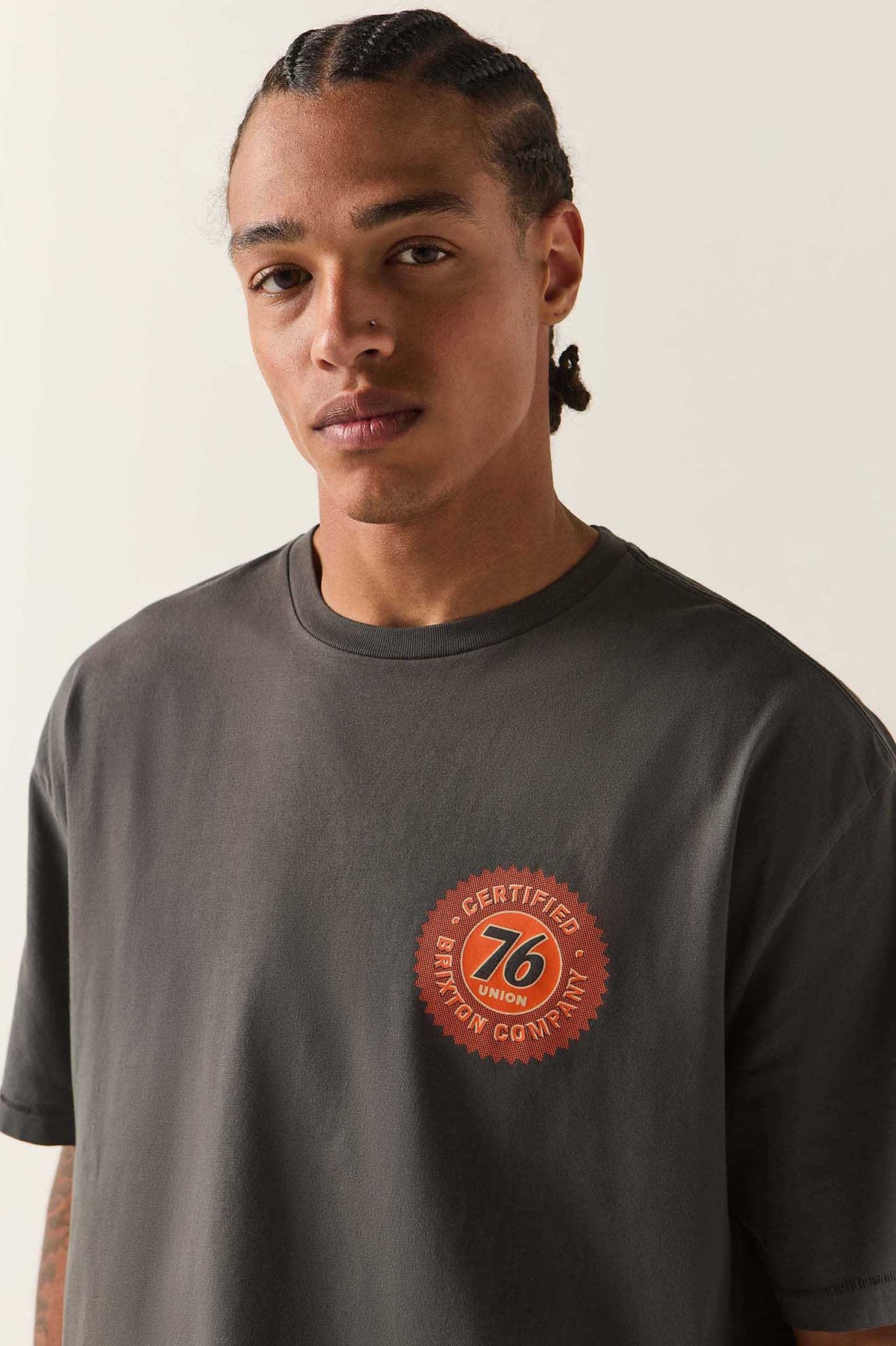 Men's 76 Certified Relaxed T-Shirt in the color Washed Black - Additional Fit image