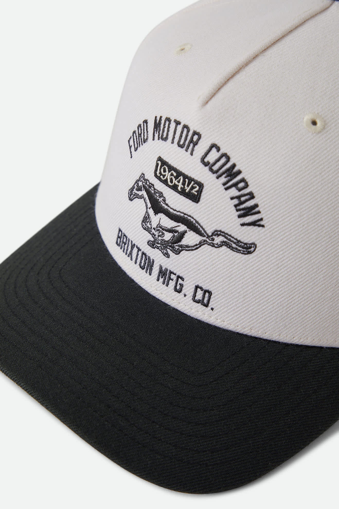 Unisex Ford Mustang Snapback in the color Wimbledone White/Burnt Rubber - Additional Laydown image