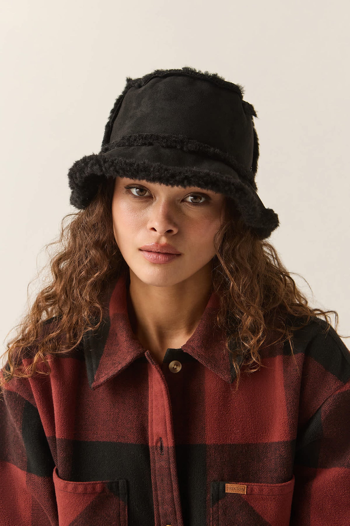 Women's Ellee Cozy Bucket Hat in the color Black Sherpa/Faux Suede - Women's Front View