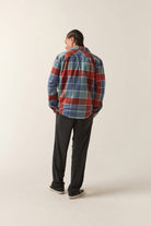 Men's Everyday E-Waist Corduroy Pant in the color Black Corduroy - Additional Fit image