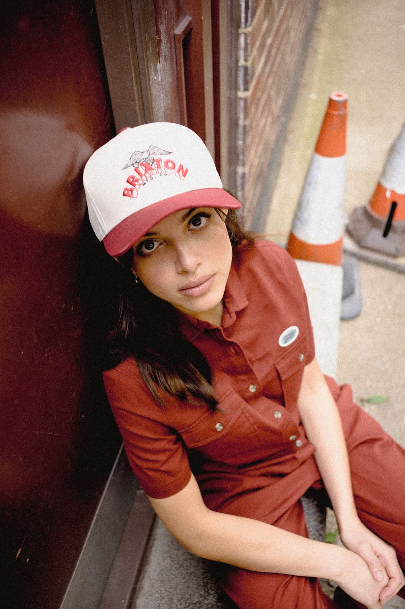 Unisex Brixton Banner Snapback in the color Whitecap/Dark Brick - Women's Lifestyle image
