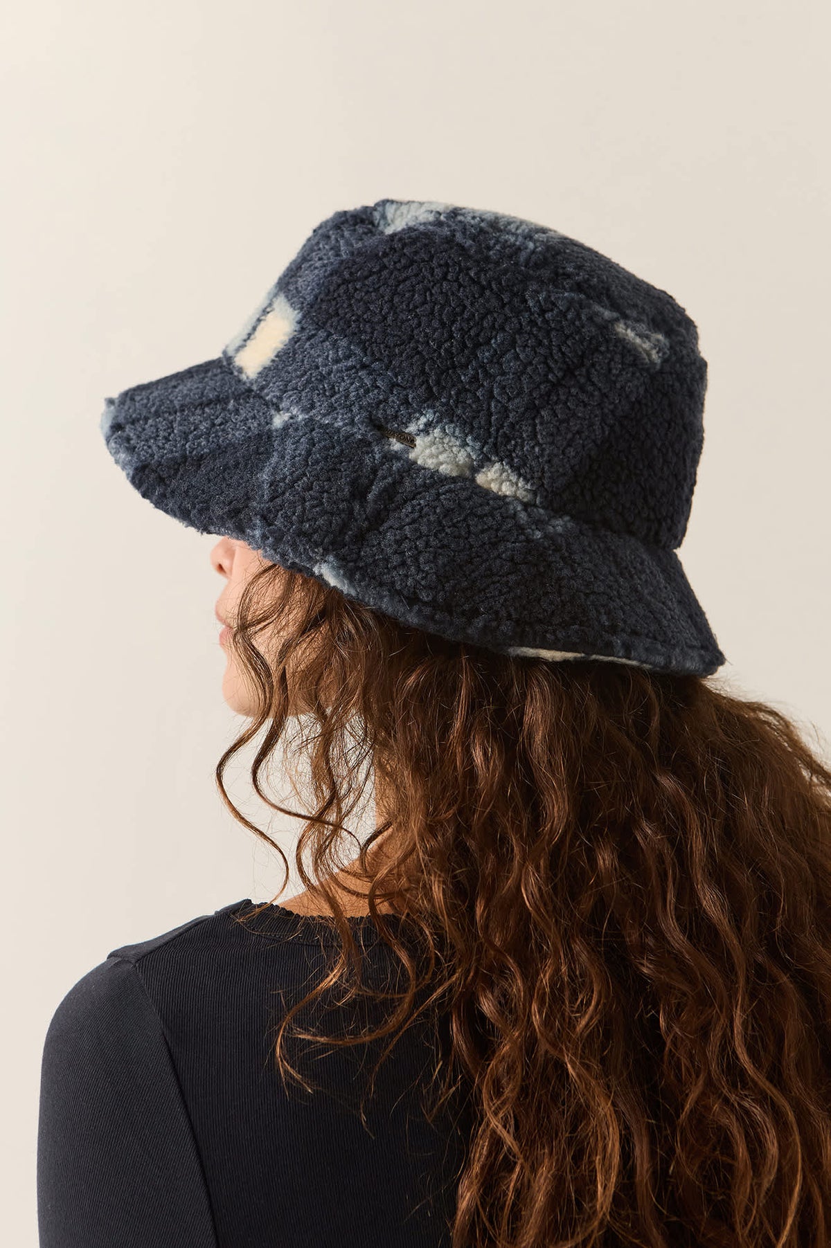 Women's Ellee Cozy Bucket Hat in the color Classic Navy Plaid - Women's Back View