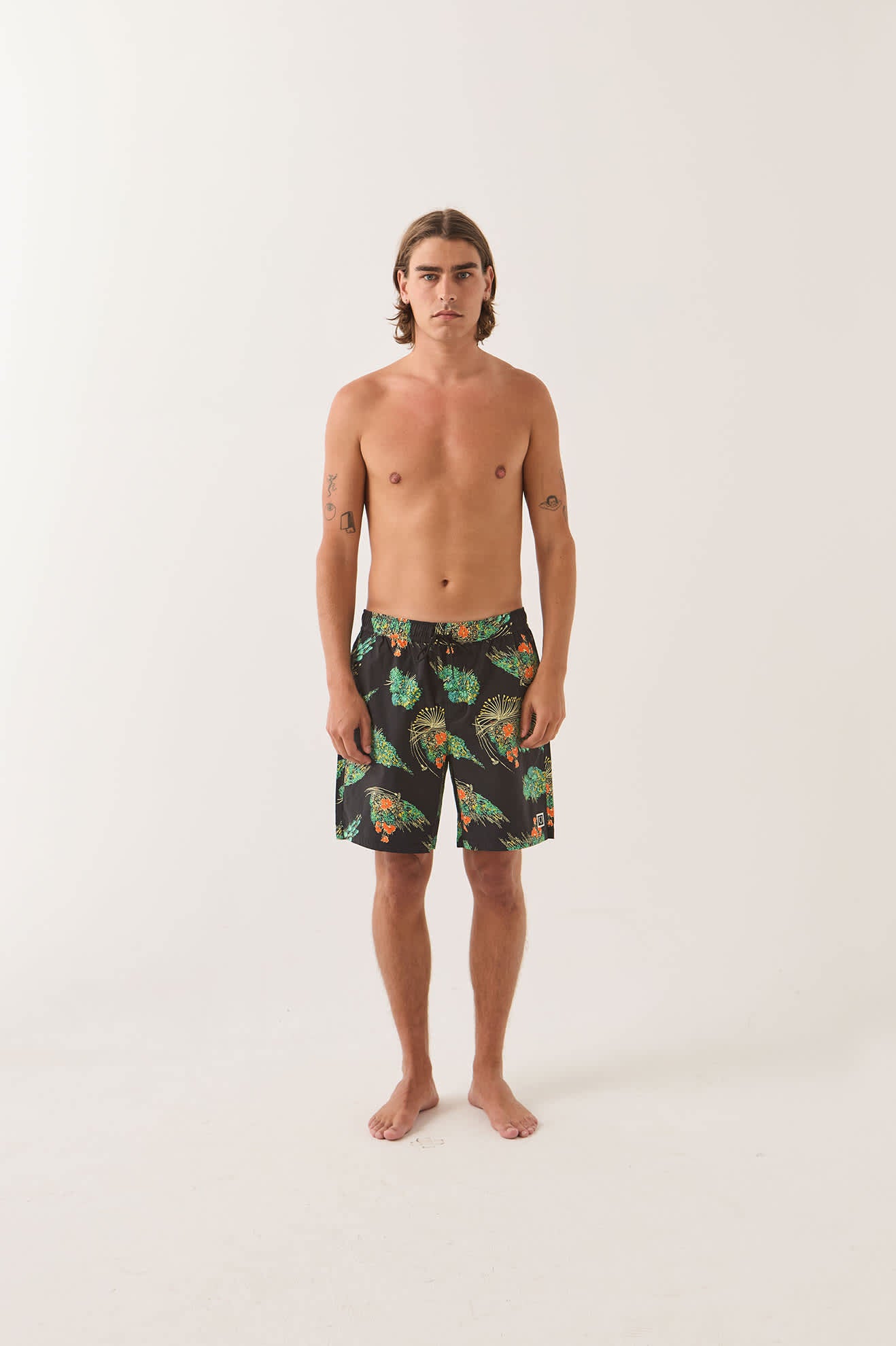Men's Everyday Stretch Hybrid Short 7" in the color Black Floral - Men's Front View