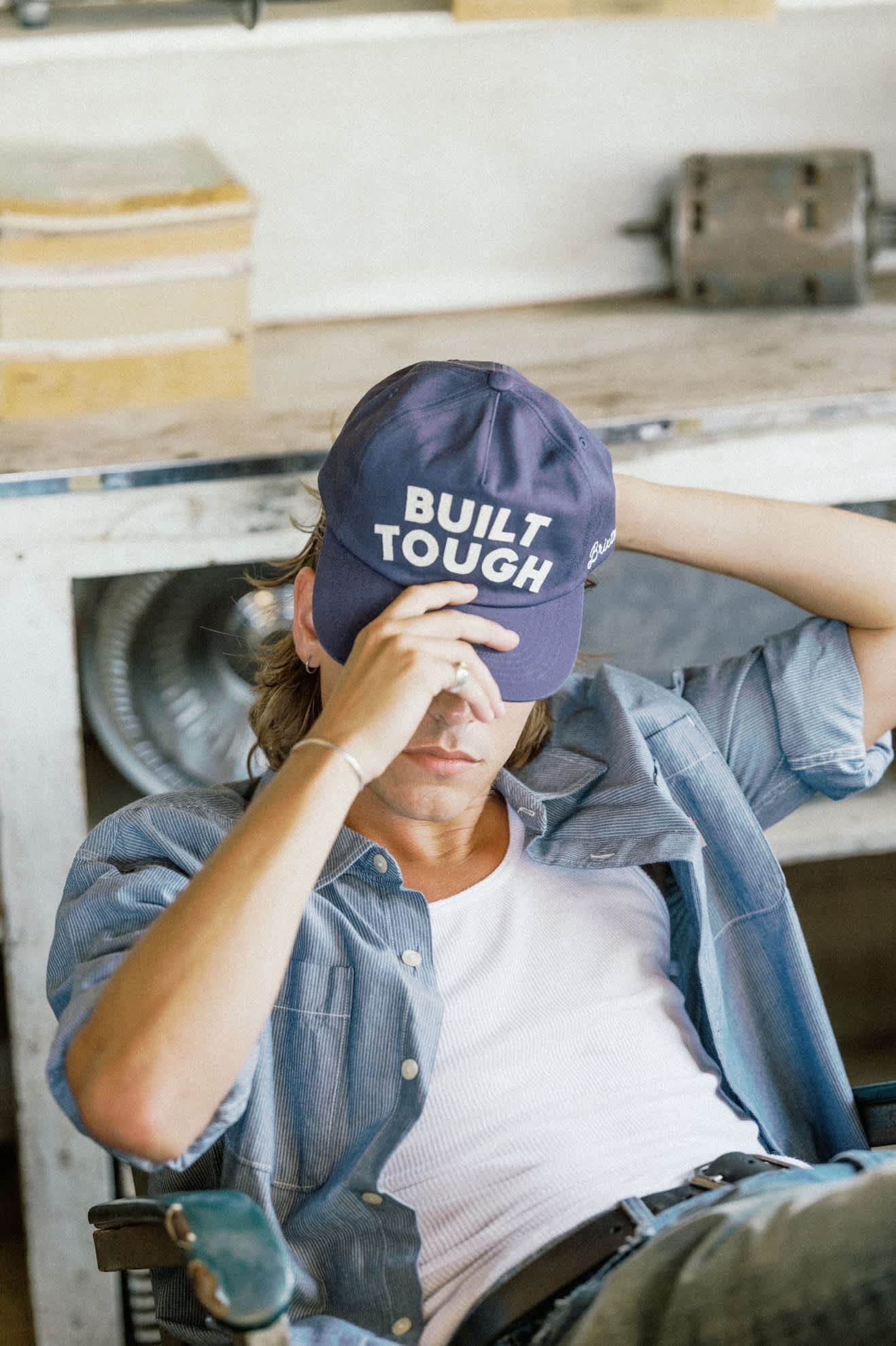Unisex Ford Built Tough Snapback in the color American Navy/Wimbledon White - Men's Lifestyle image