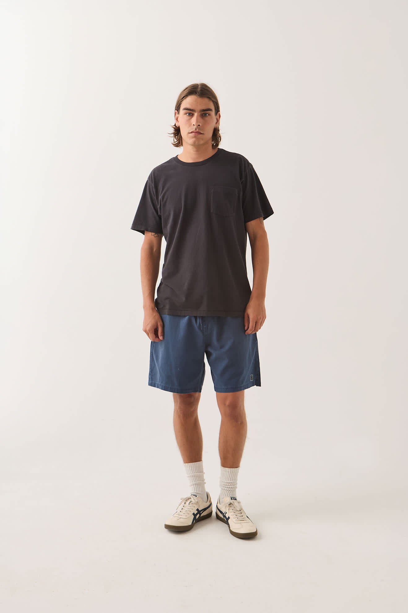 Men's Everyday Vintage Wash Short in the color Washed Navy - Men's Front View