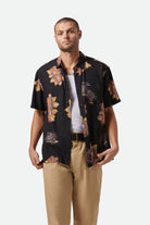 Men's CRU Print Relaxed S/S Shirt in the color Washed Black/Charcoal Floral - Men's Front View