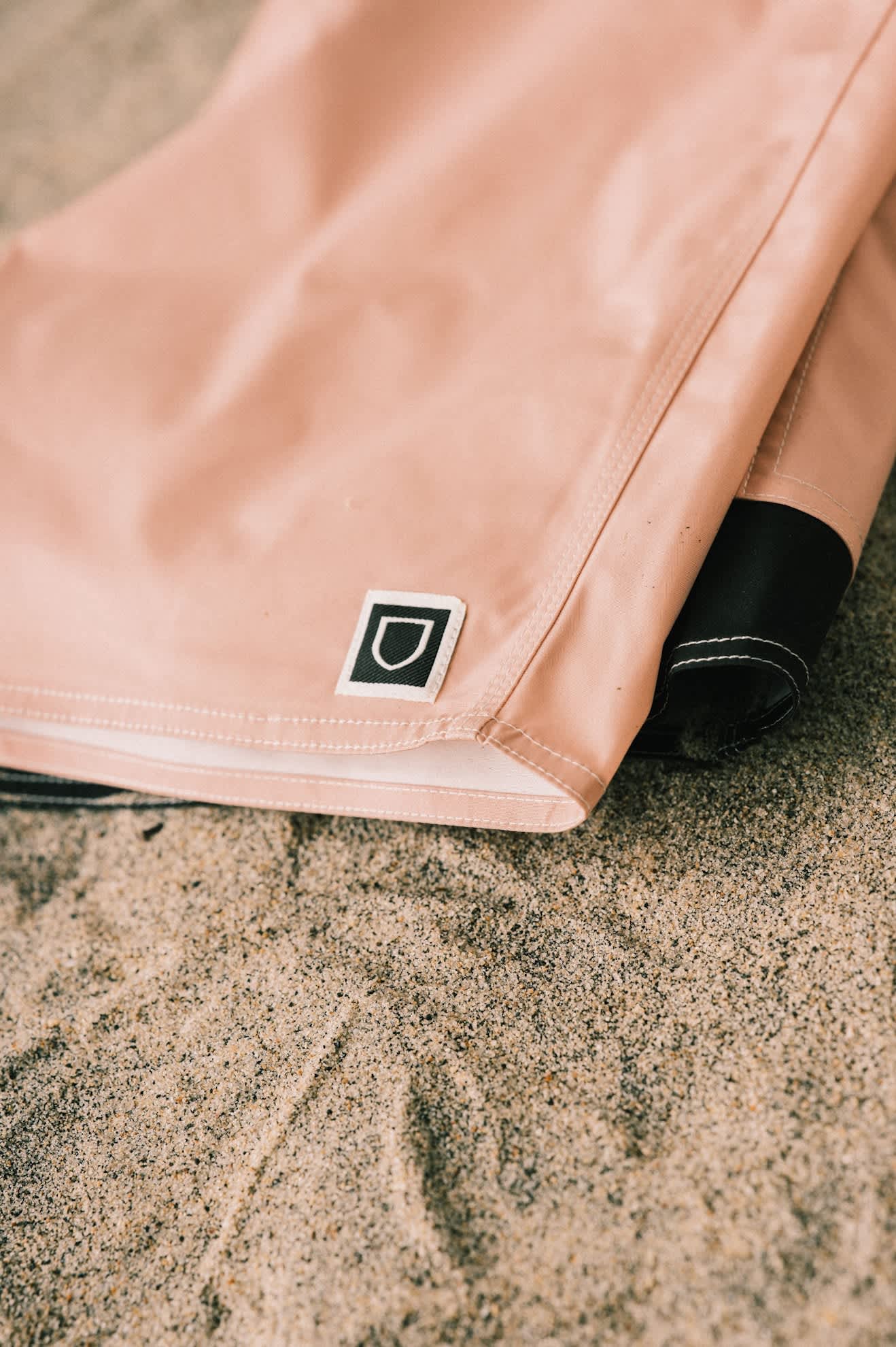 Men's Classic Trunk 17" in the color Black/Silver Pink - Additional Laydown image