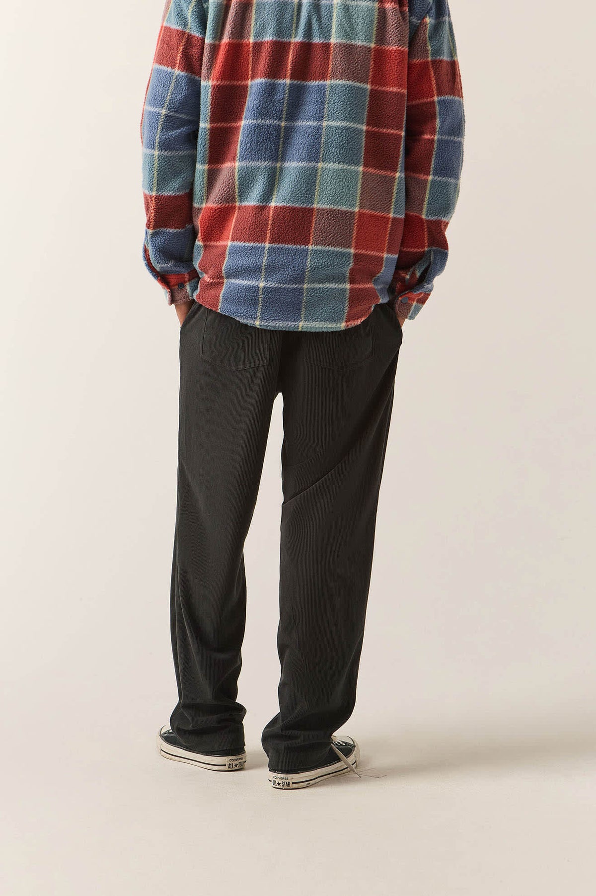 Men's Everyday E-Waist Corduroy Pant in the color Black Corduroy - Men's Back View