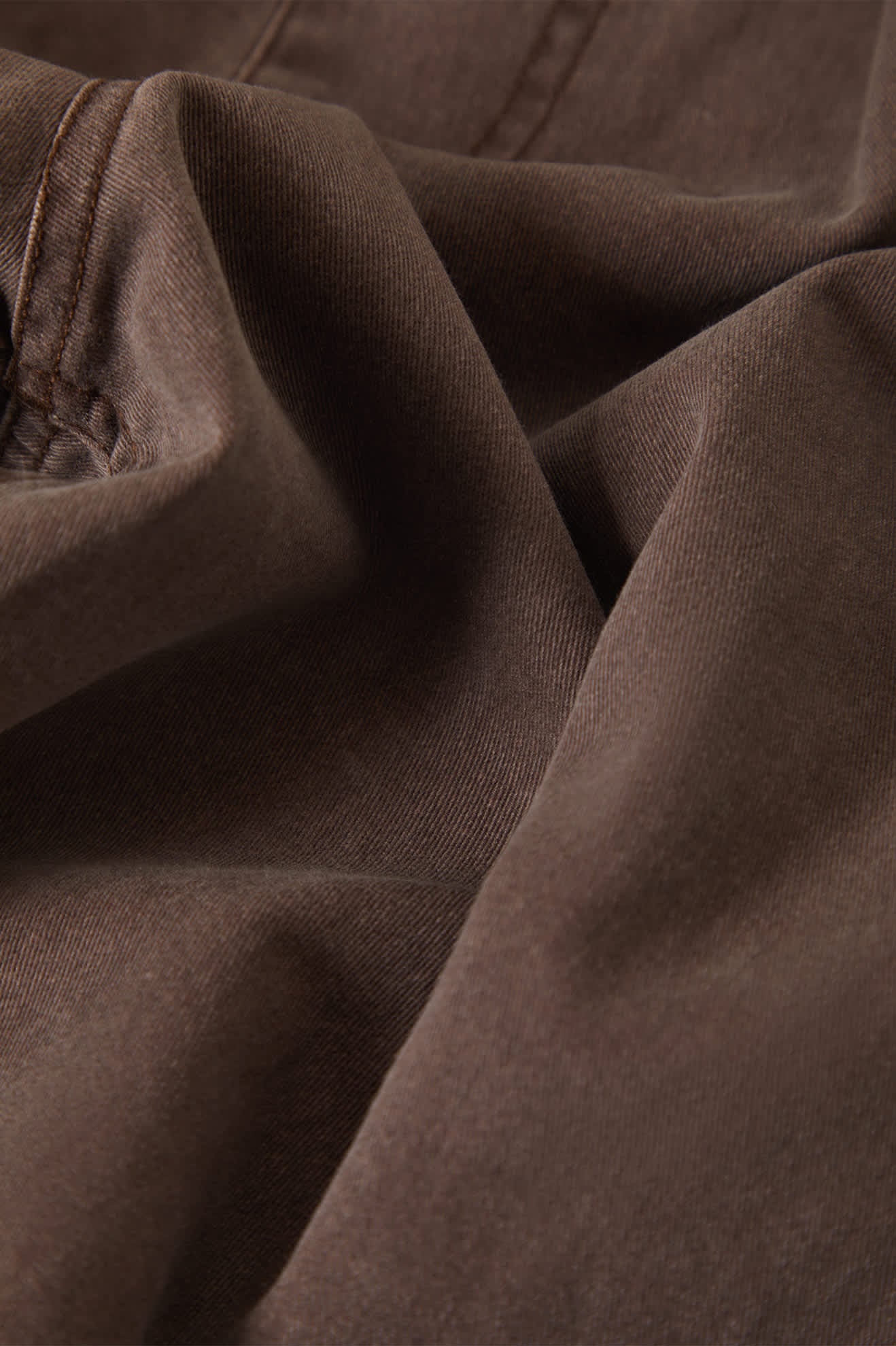 Men's Everyday Vintage Wash Short in the color Chocolate - Additional Laydown image