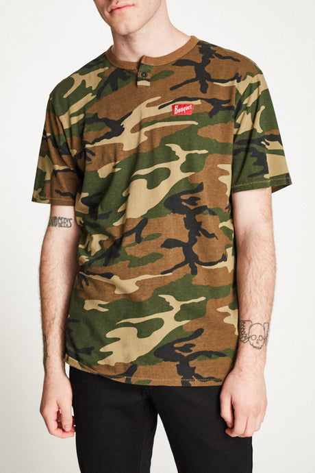 Banquet S/S Henley - Camo